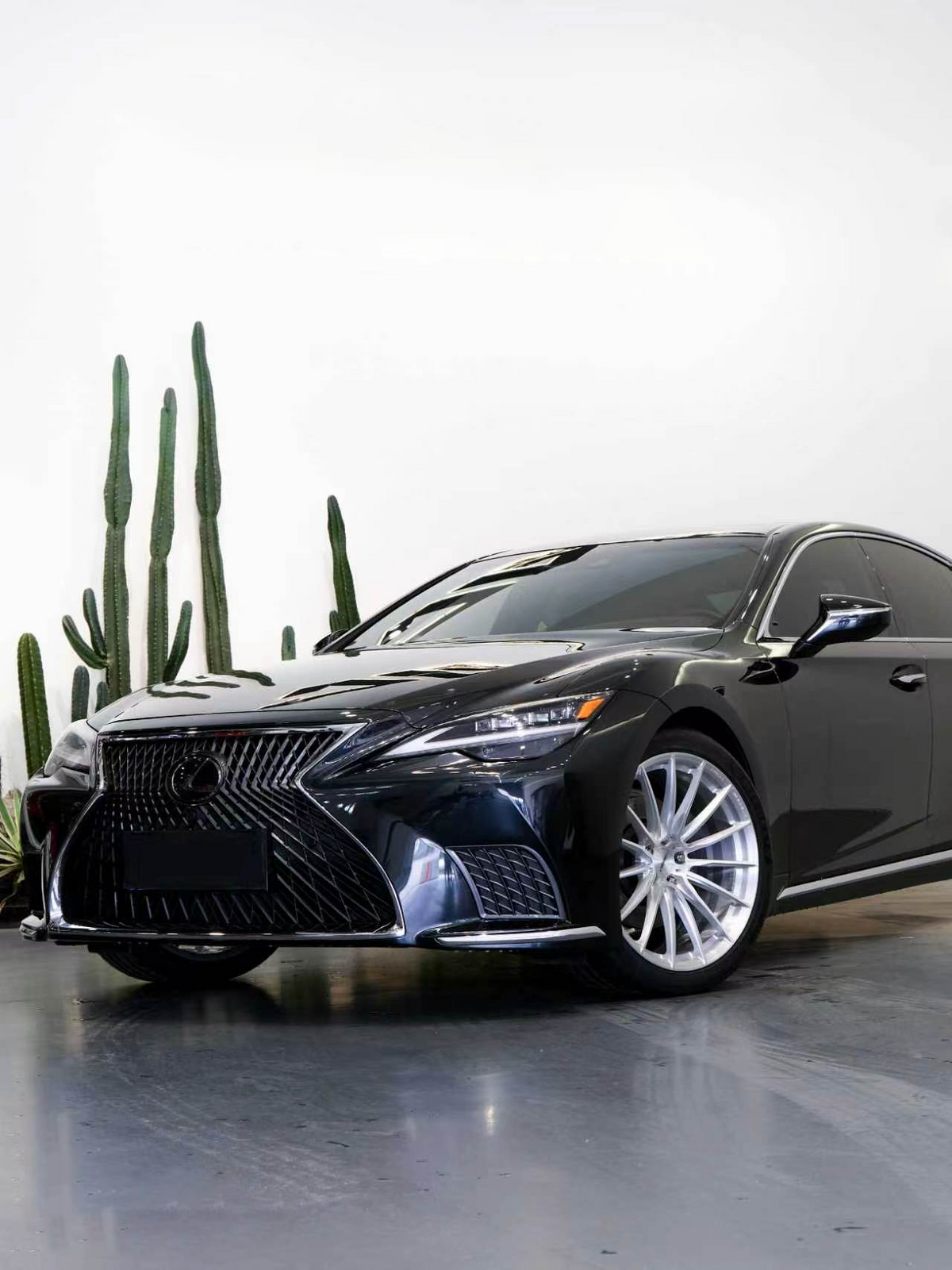 FACEWHEELS FW1011 × LEXUS LS 500h XF50