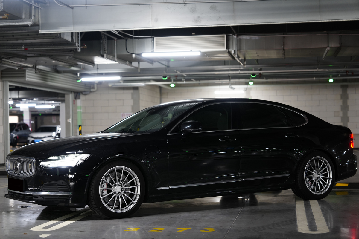 FACEWHEELS FW1011 × VOLVO S90 T8