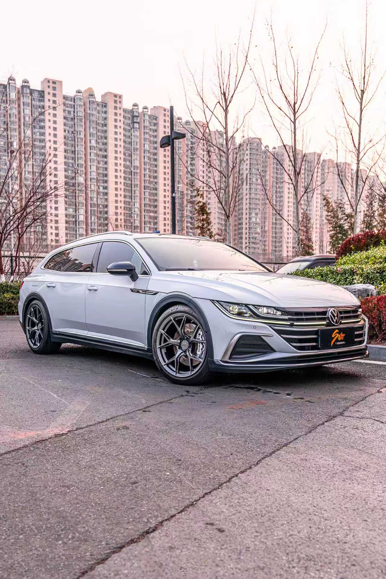 FACEWHEELS FW160 × VOLKSWAGEN CC SHOOTING BRAKE