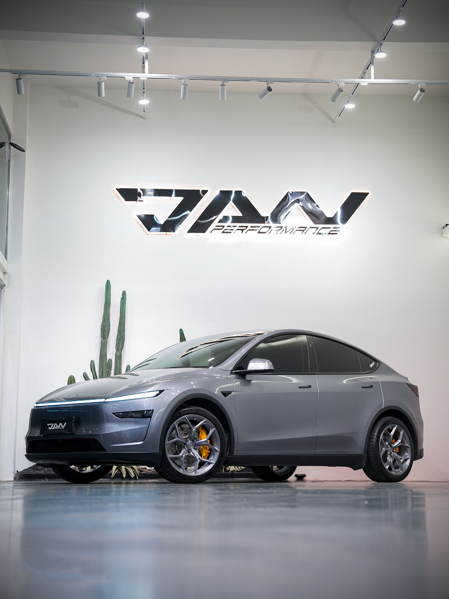 FACEWHEELS FW188 × TESLA MODEL Y JUNIPER