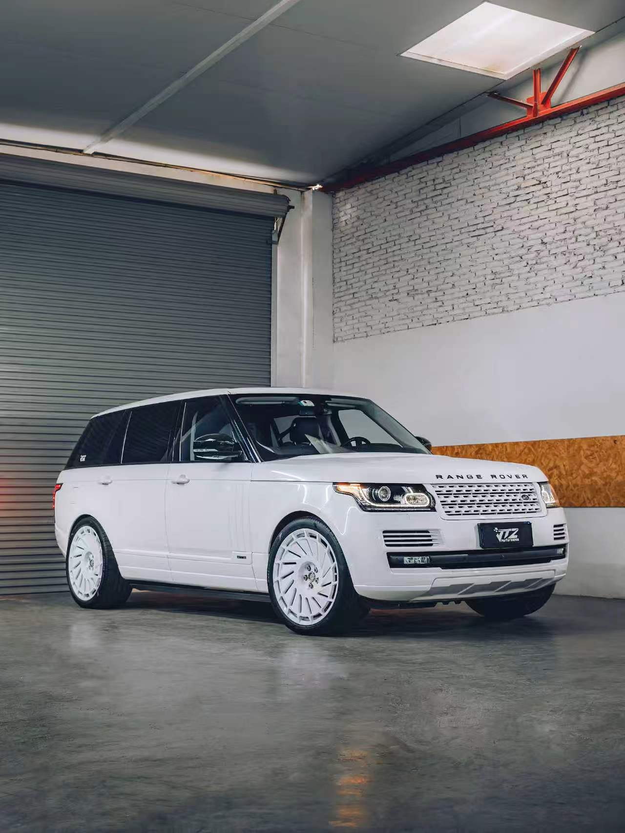 FACEWHEELS FW-E01 × RANGE ROVER VOGUE SE 5.0 SC L405