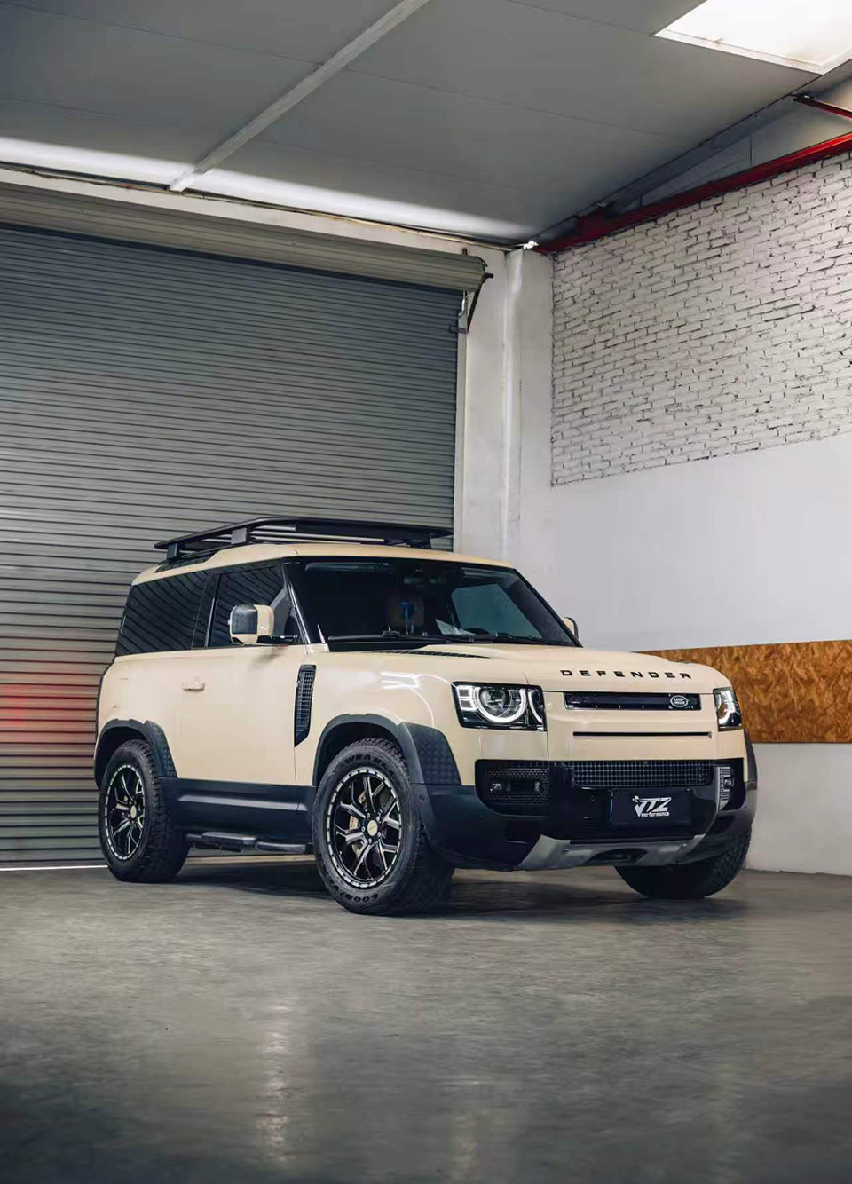 FACEWHEELS FW-S05 × LAND ROVER DEFENDER 90 P400 L663