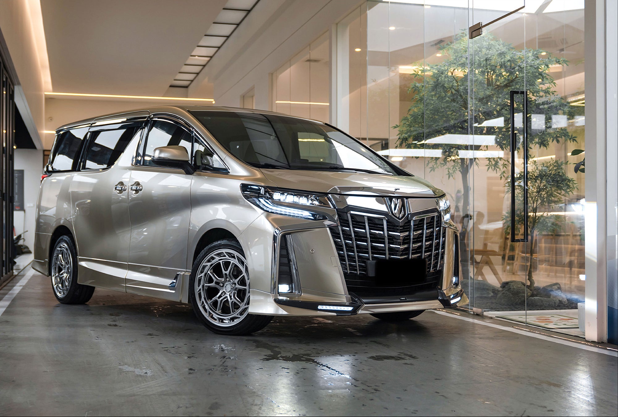FACEWHEELS FW1041 × TOYOTA ALPHARD 30 SERIES
